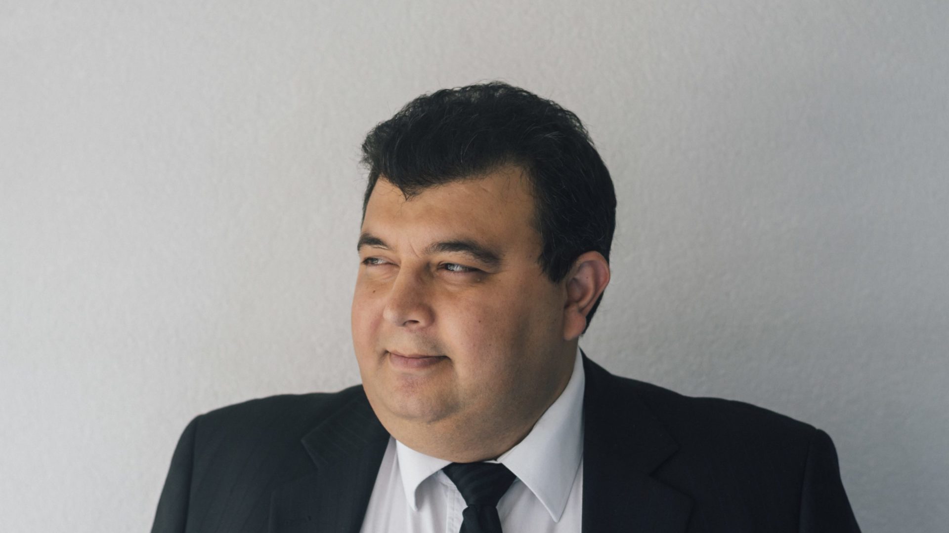 Suleyman Akkas Suleyman Akkas